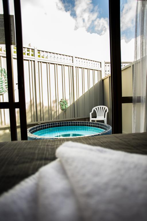 Bennetts Thermal Motor Inn Tauranga Exteriör bild