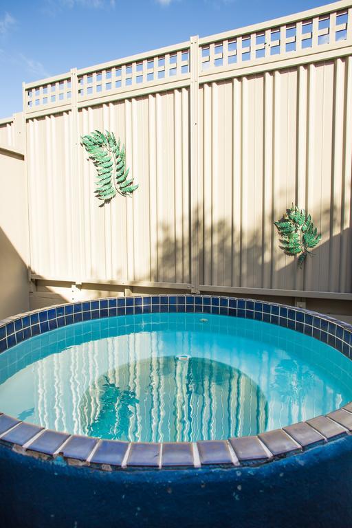 Bennetts Thermal Motor Inn Tauranga Exteriör bild