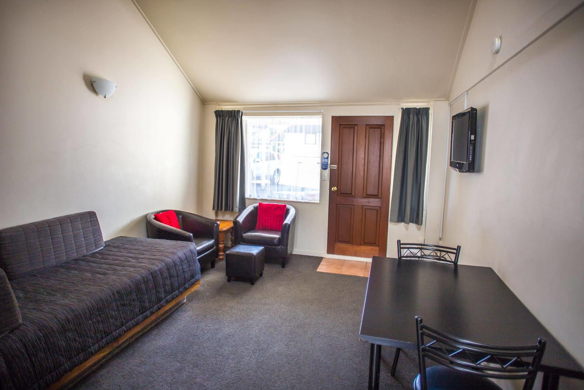 Bennetts Thermal Motor Inn Tauranga Exteriör bild