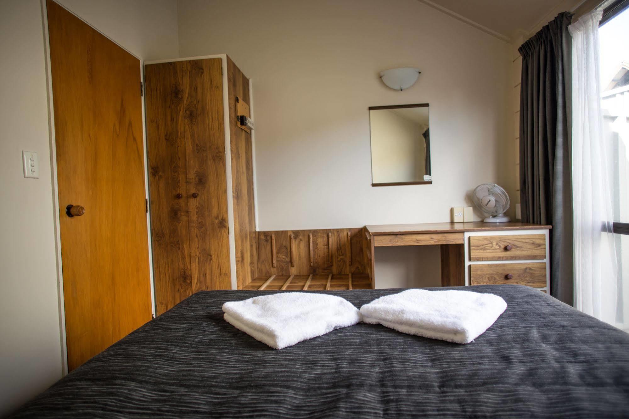 Bennetts Thermal Motor Inn Tauranga Exteriör bild